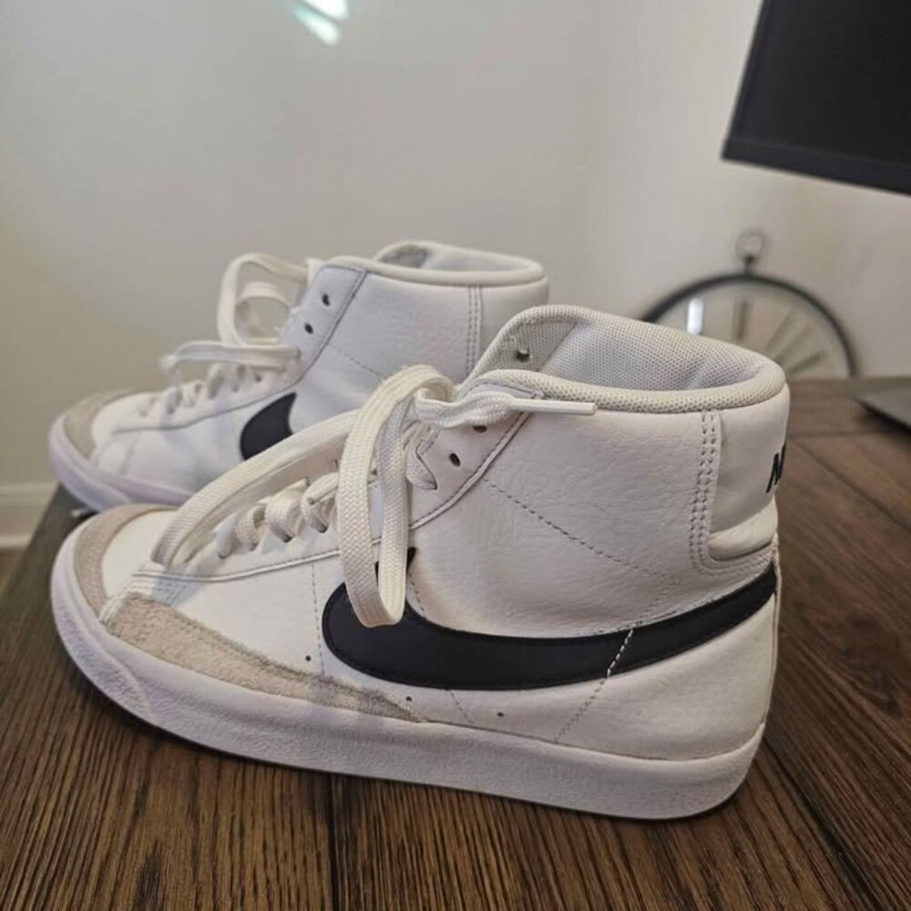 Nike Blazer Mid 77